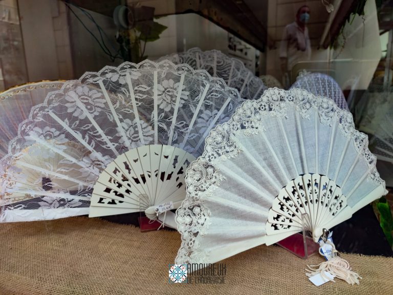 L’Éventail andalou : Bien plus qu’un accessoire, un langage secret, Amoureux de l'Andalousie